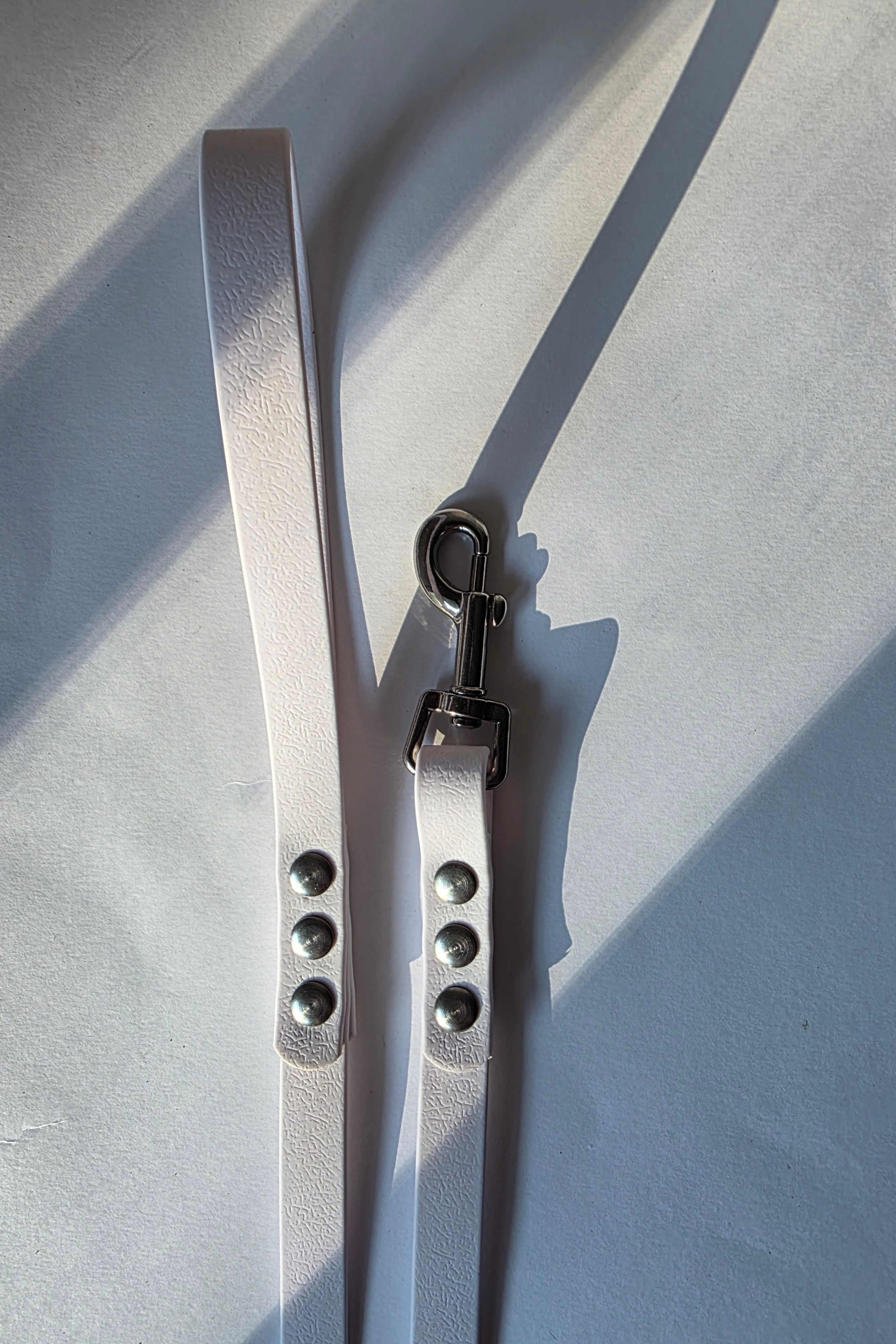 Pavadėlis dengtas PVC, baltas