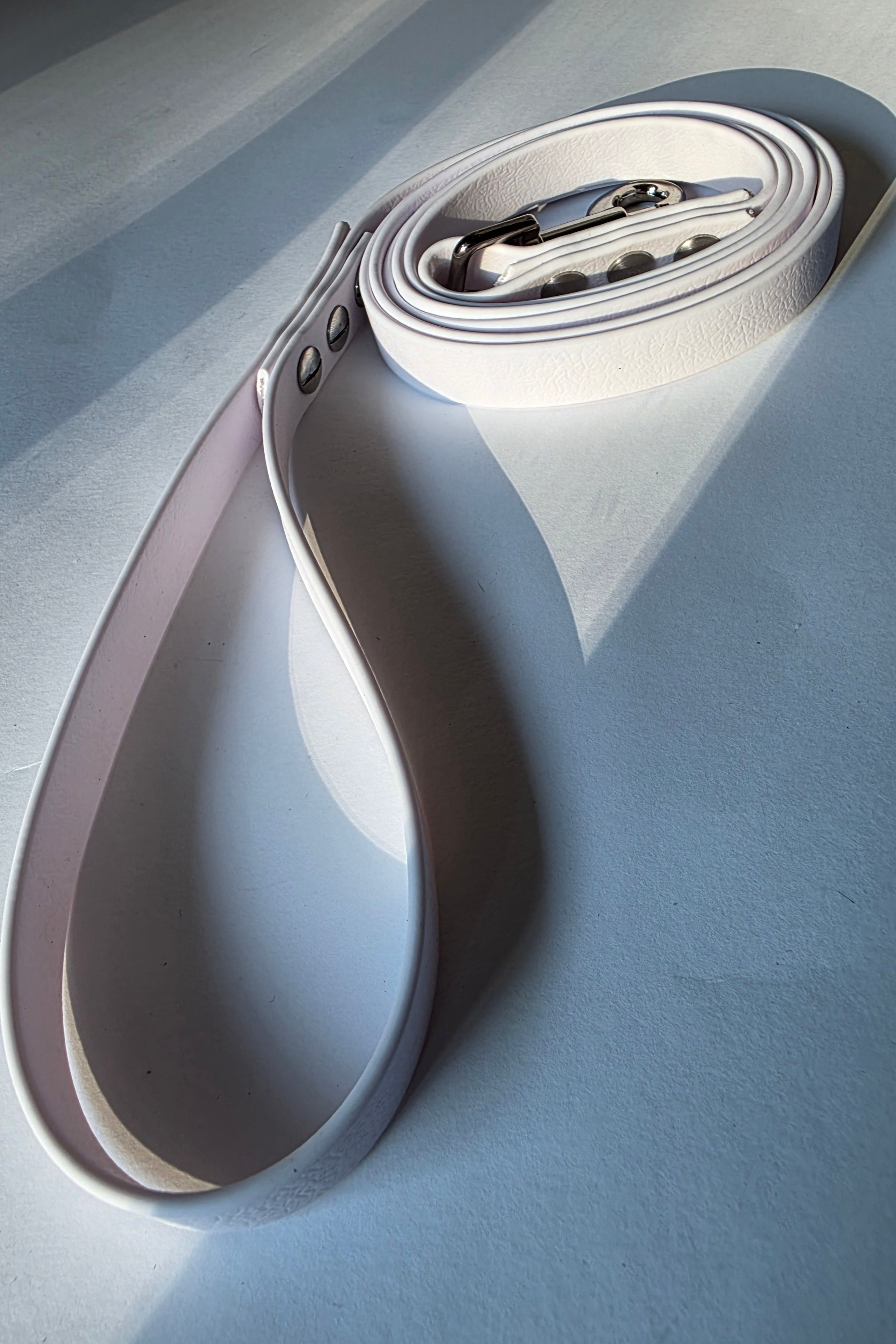 Pavadėlis dengtas PVC, baltas