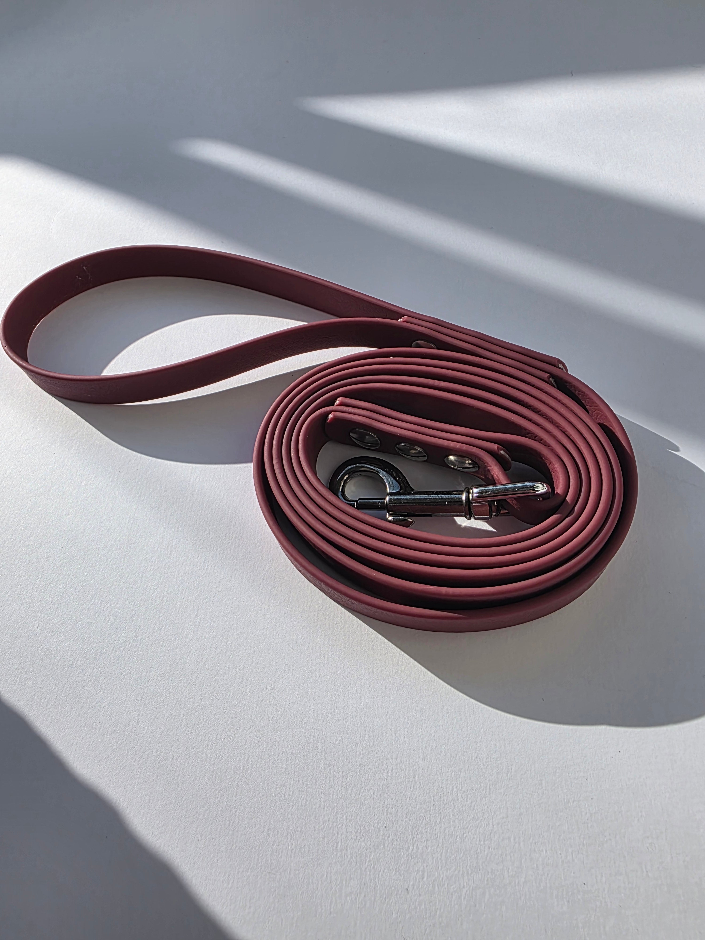 Pavadėlis dengtas PVC, bordo