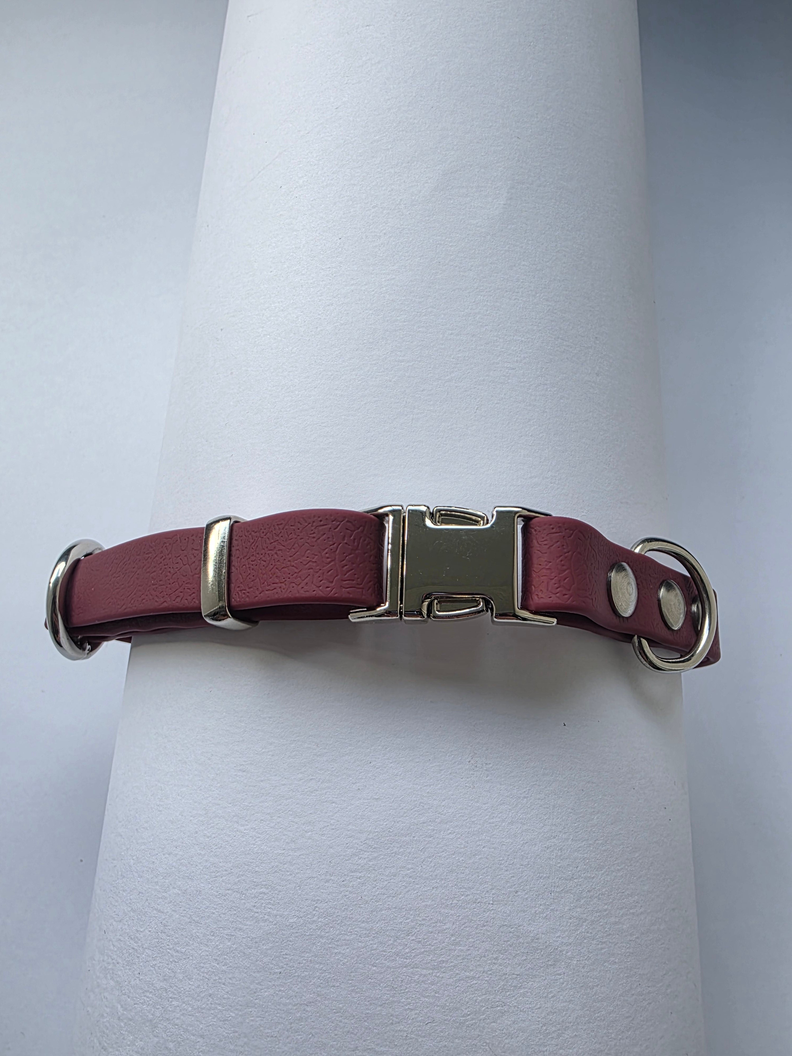 Reguliuojamas antkaklis dengtas PVC, Bordo