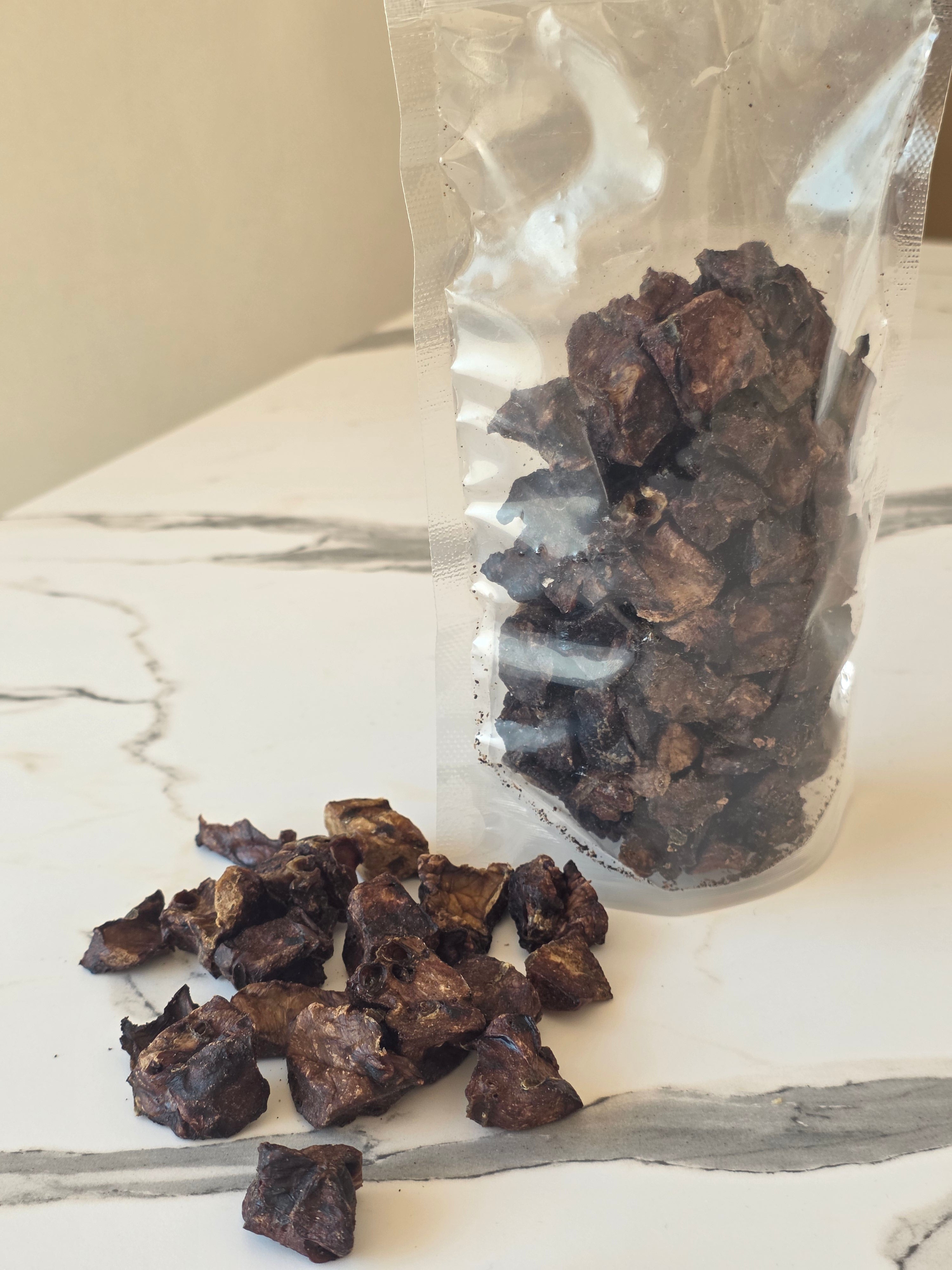 Džiovinti kiaulių plaučiai pjaustyti kubeliais, 100g